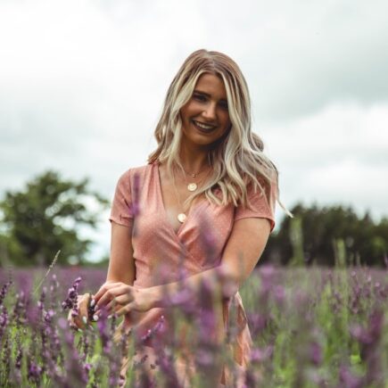 Photo purple dress